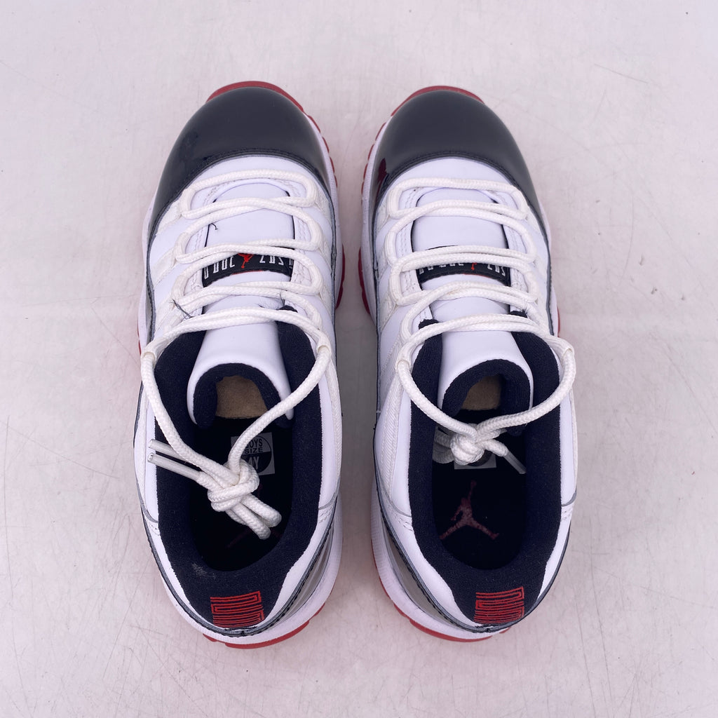 Air Jordan (GS) 11 Retro Low "Concord Bred" 2020 Used Size 4Y