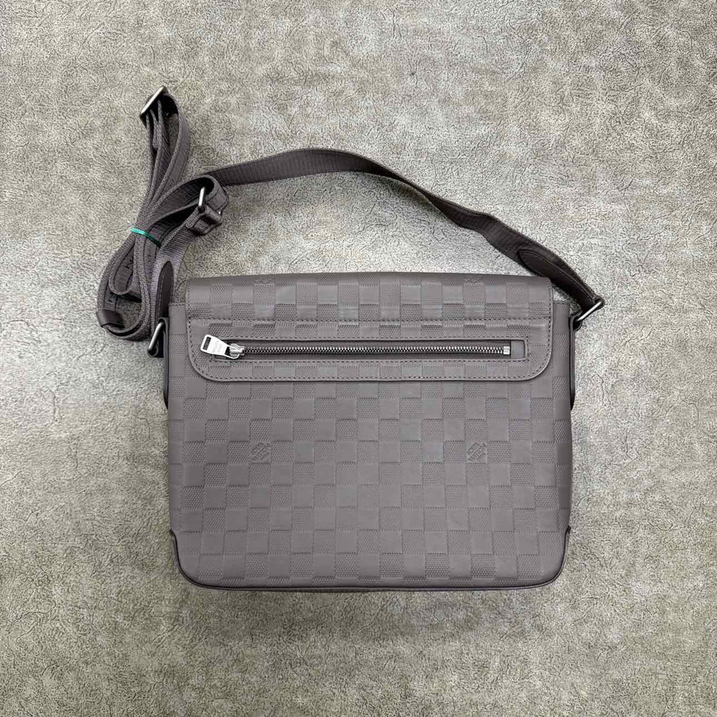 Louis Vuitton Messenger Bag "DISTRICT" Used Grey Size PM