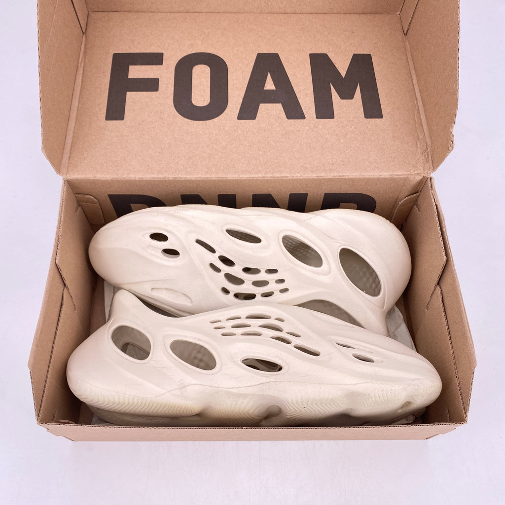 Yeezy Foam RNNR "Sand" 2021 Used Size 12