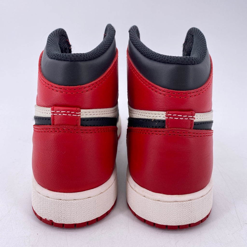 Air Jordan (GS) 1 Retro High OG "Bred Toe" 2018 Used Size 4Y
