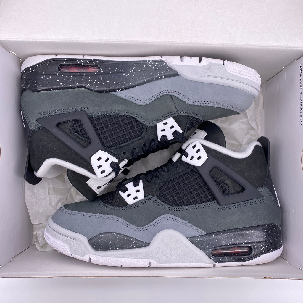 Air Jordan (GS) 4 Retro "Fear Pack" 2024 Used Size 4.5Y
