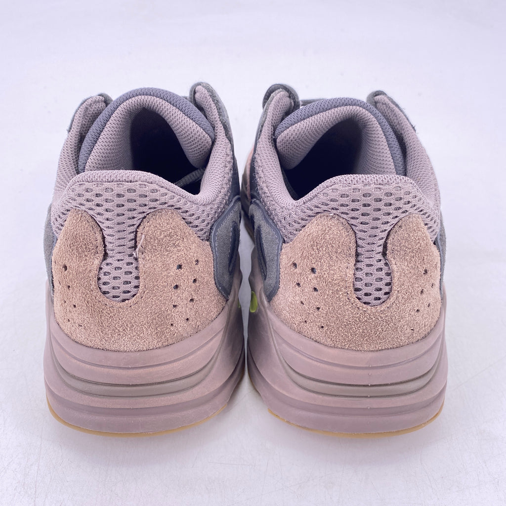 Yeezy 700 "Mauve" 2018 Used Size 12