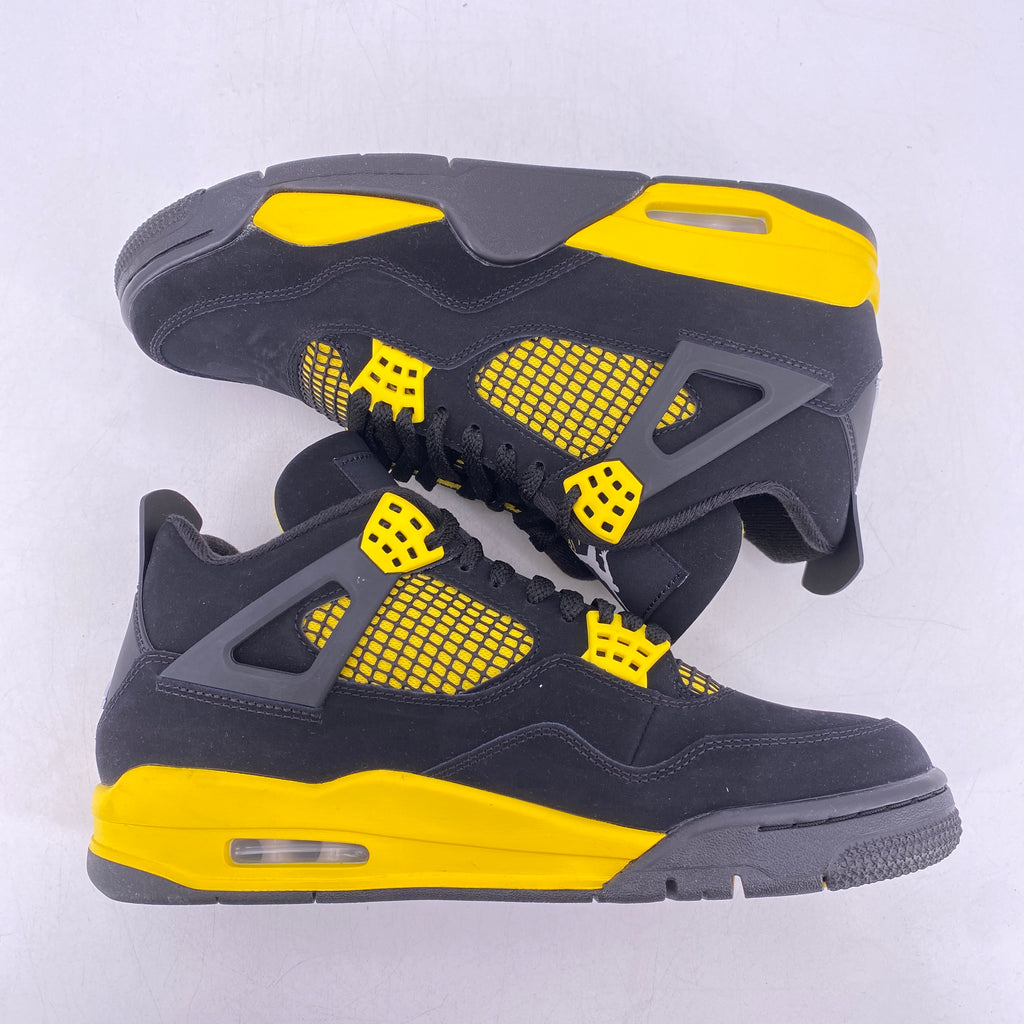 Air Jordan 4 Retro "Thunder" 2023 Used Size 9.5