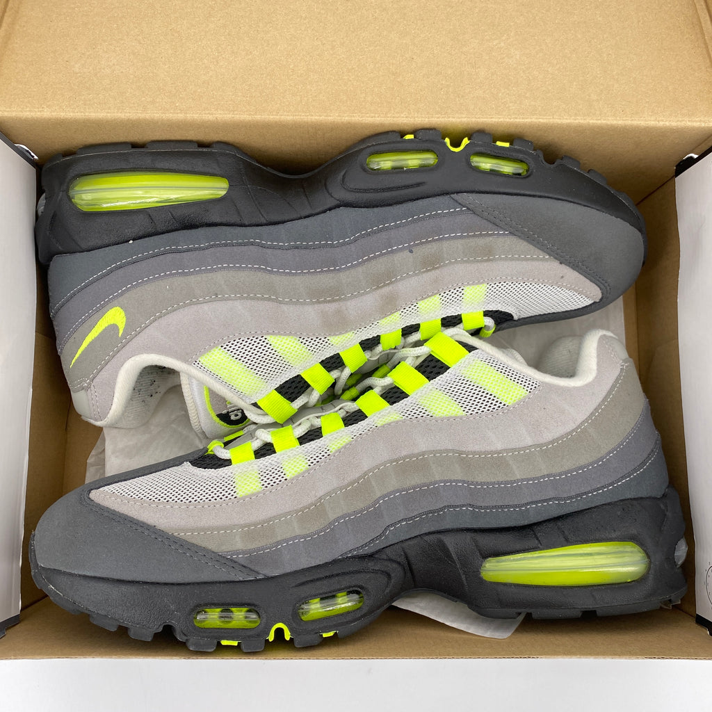 Nike Air Max 95 "Neon" 2025 Used Size 11.5