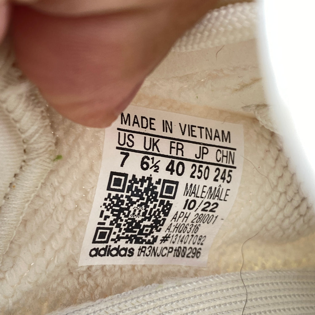 Yeezy 350 v2 "Bone" 2022 Used Size 7