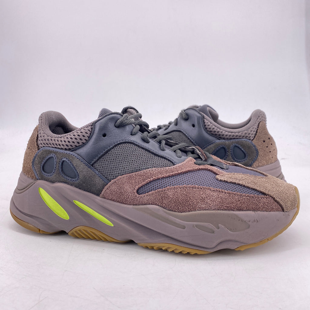 Yeezy 700 "Mauve" 2018 Used Size 10.5