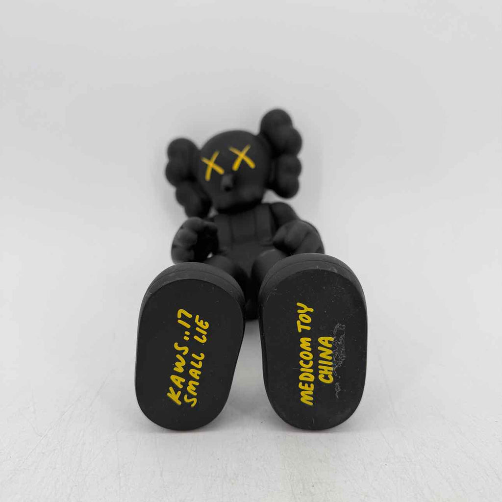 KAWS Figure "SMALL LIE" Used Black Size OS