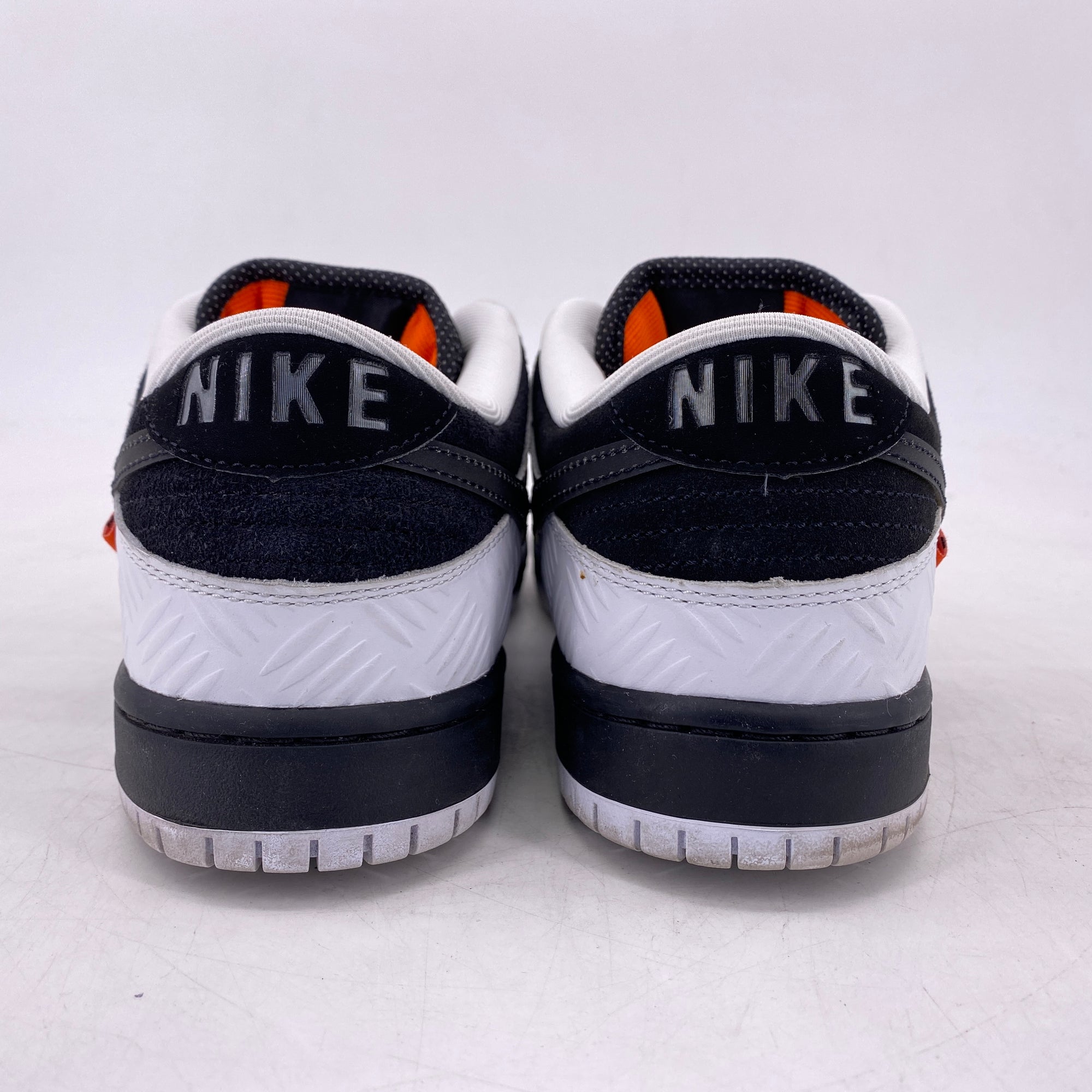 Nike SB Dunk Low &quot;Tightbooth&quot; 2023 Used Size 9.5