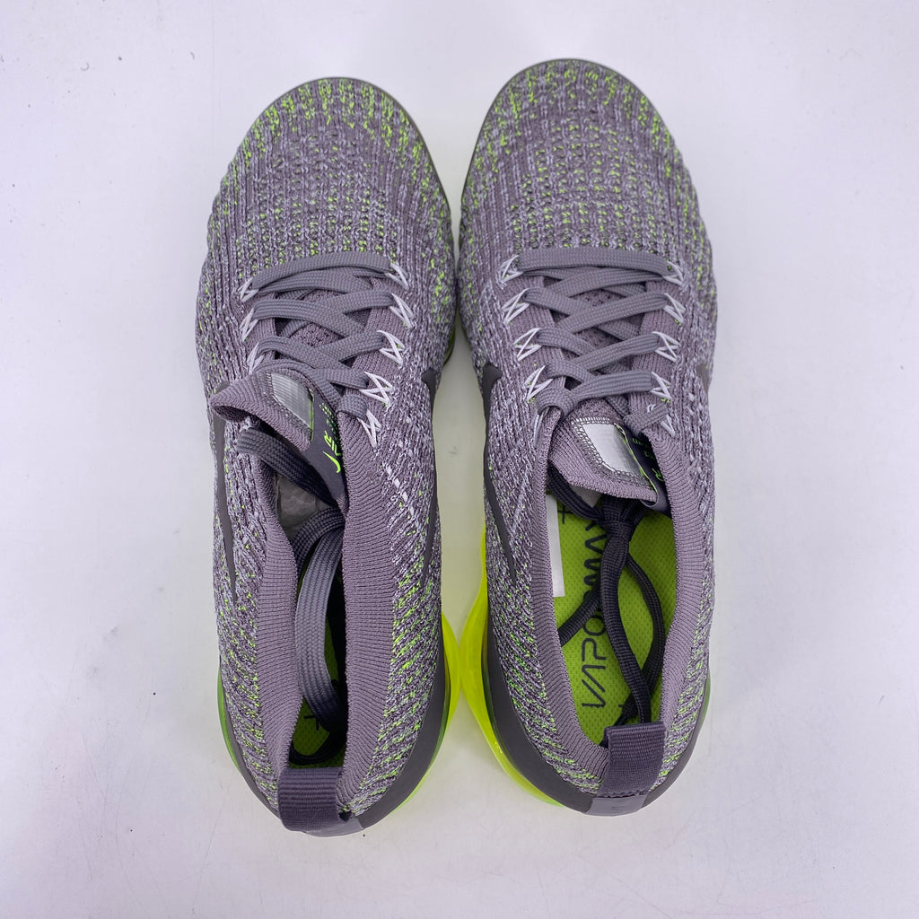 Nike Air Vapormax Flyknit "Gunsmoke Volt" 2019 Used Size 9.5