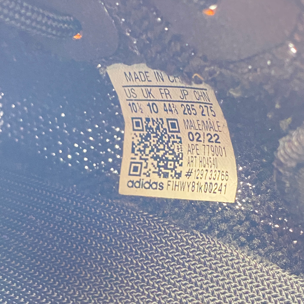 Yeezy 350 v2 "Onyx" 2022 Used Size 10.5