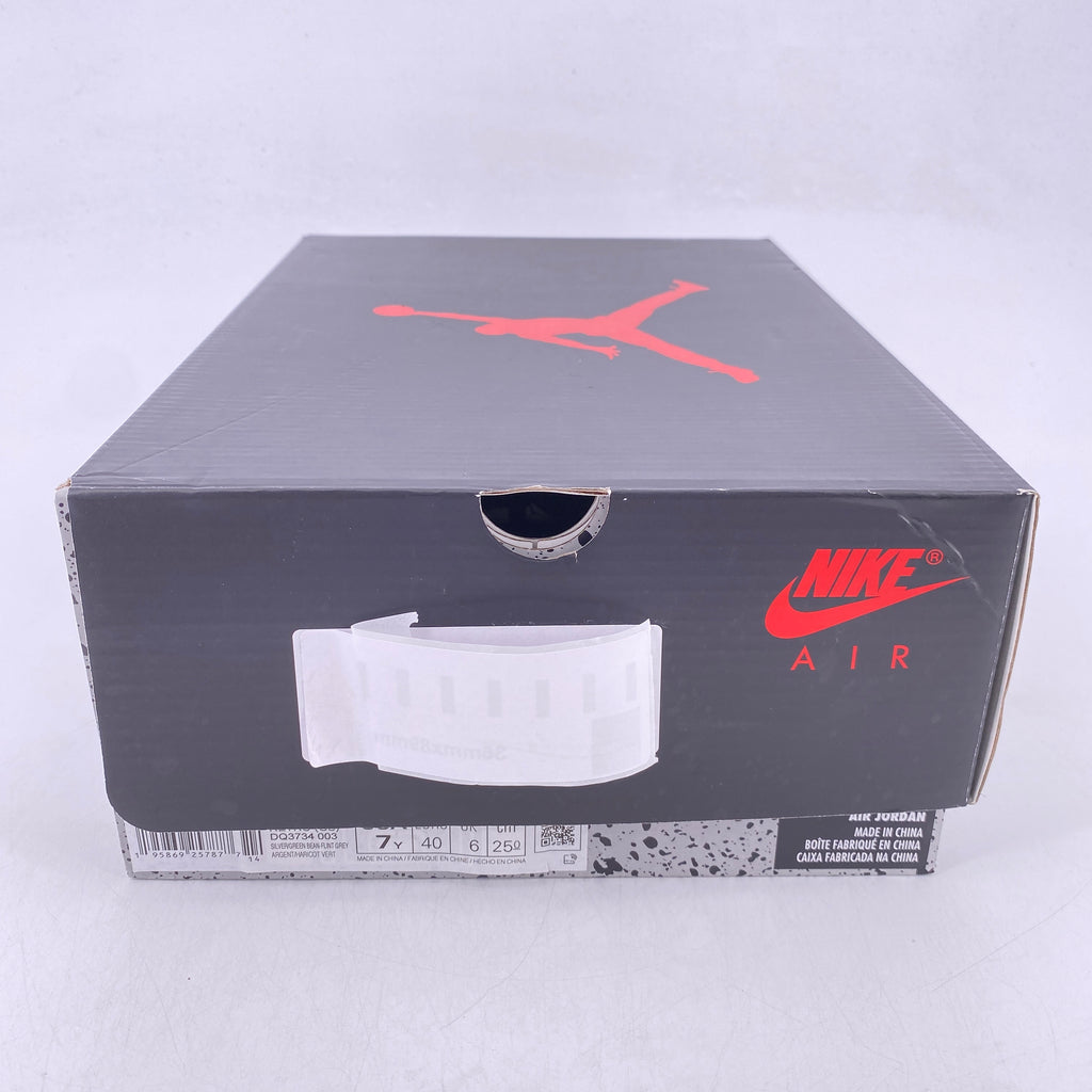 Air Jordan (GS) 5 Retro "Green Bean" 2022 Used Size 7Y