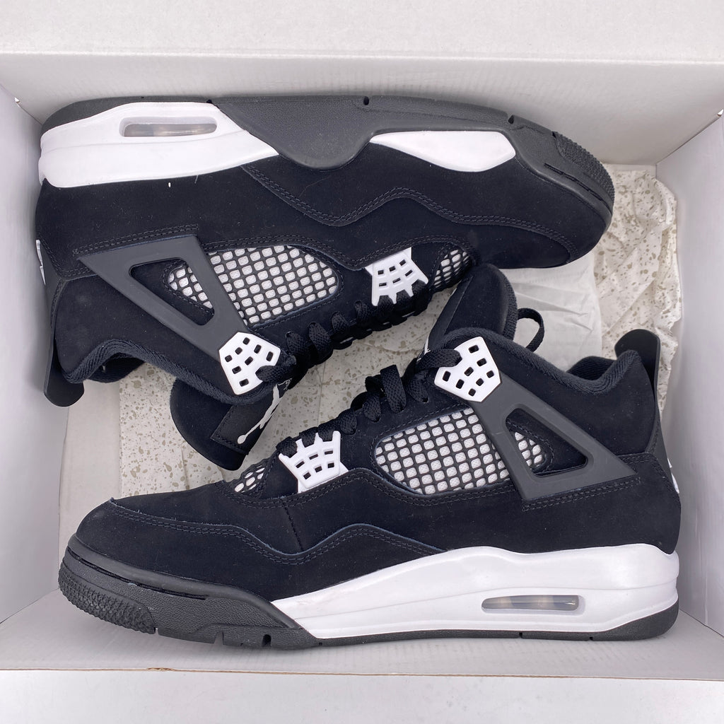 Air Jordan 4 Retro "White Thunder" 2024 Used Size 9.5