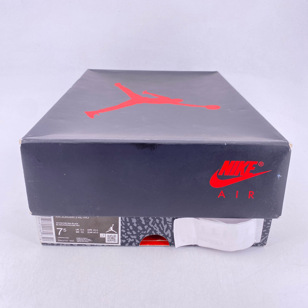 Air Jordan 3 Retro "Fire Red" 2022 Used Size 7.5