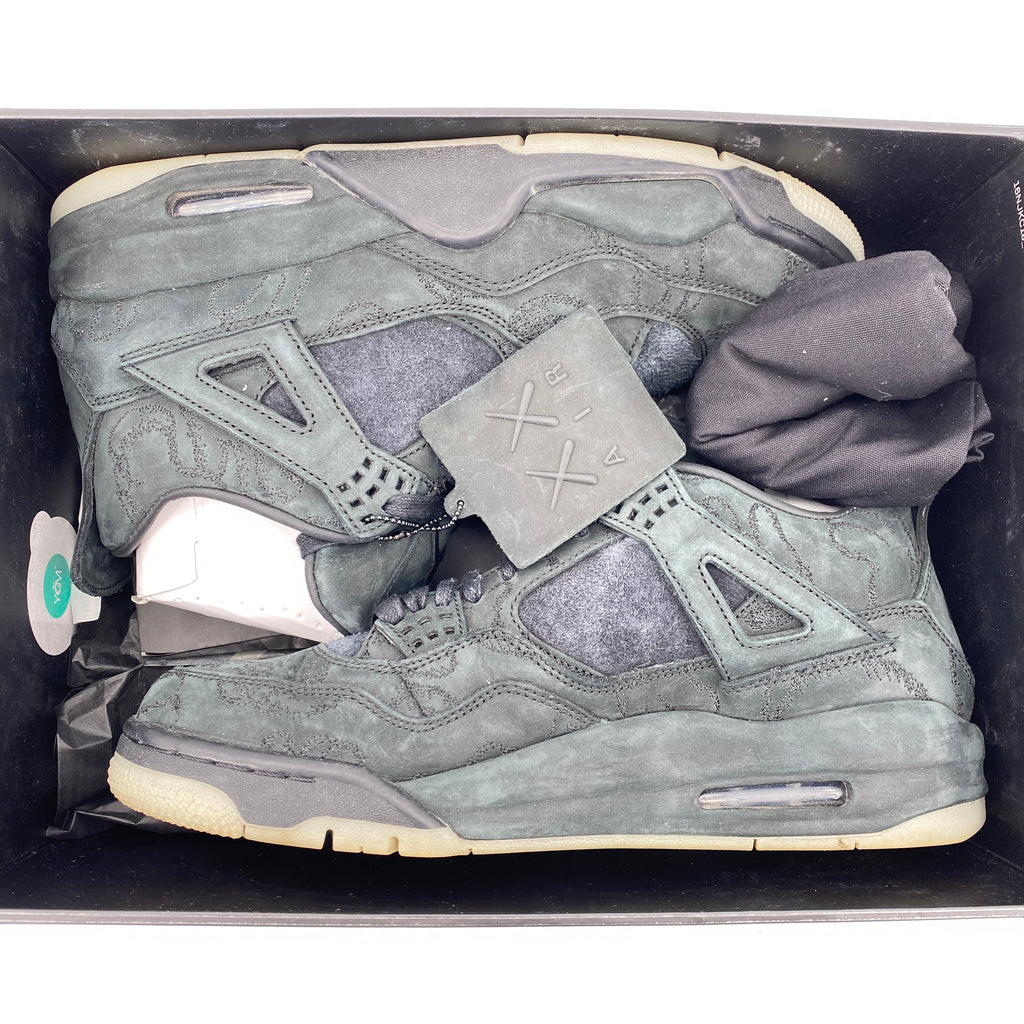 Air Jordan 4 Retro "Kaws Black" 2017 Used Size 10