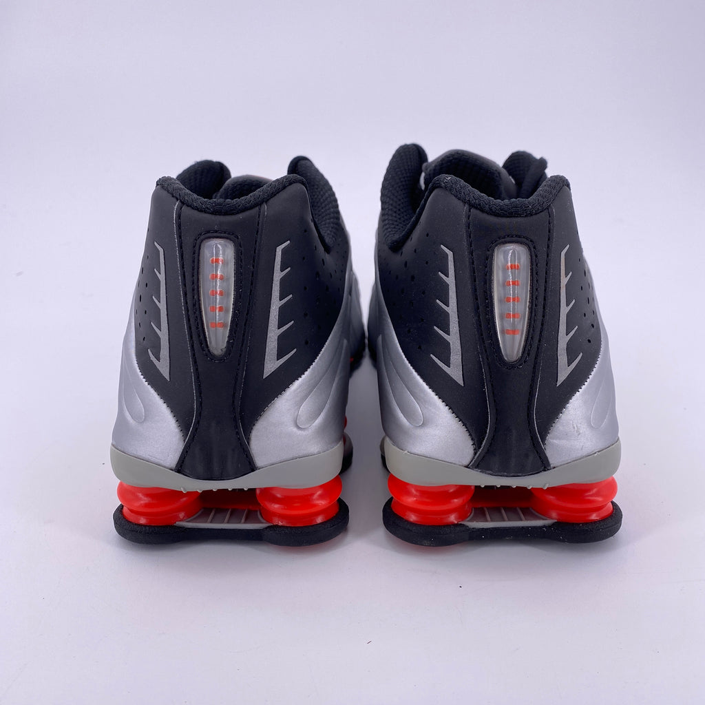 Nike Shox R4 "Black Metallic Silver" 2025 New Size 12