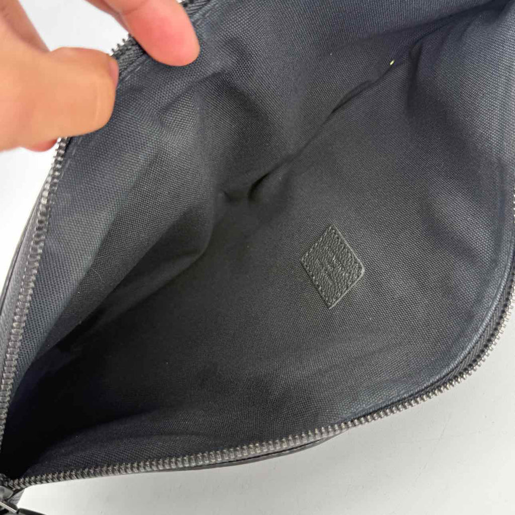 Louis Vuitton Crossbody "DUO" Used Black Size OS