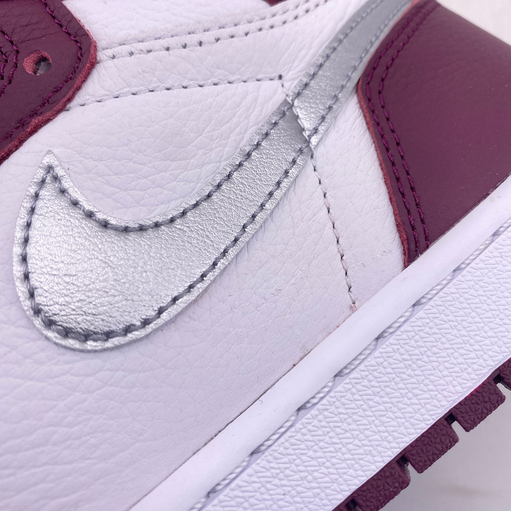 Air Jordan 1 Retro High OG "Bordeaux" 2021 New Size 8