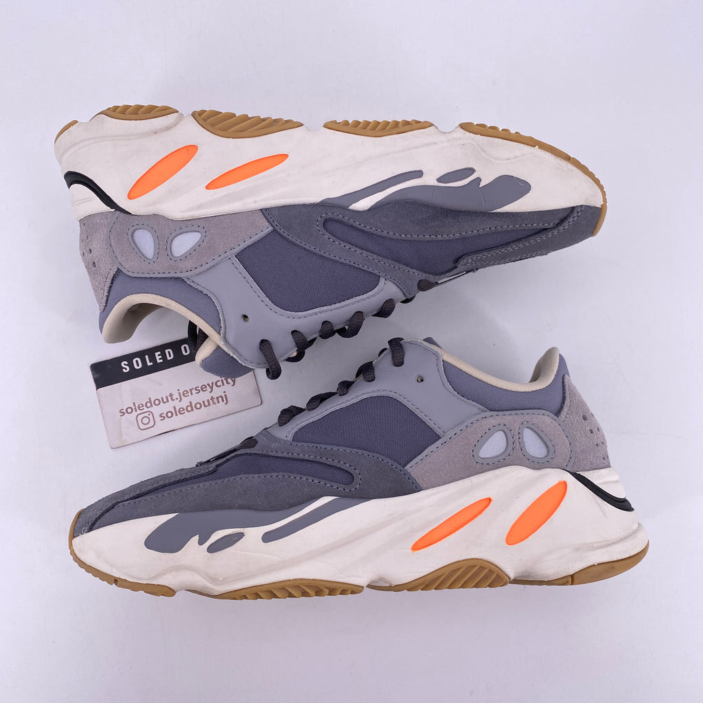 Yeezy 700 "Magnet" 2019 Used Size 7.5