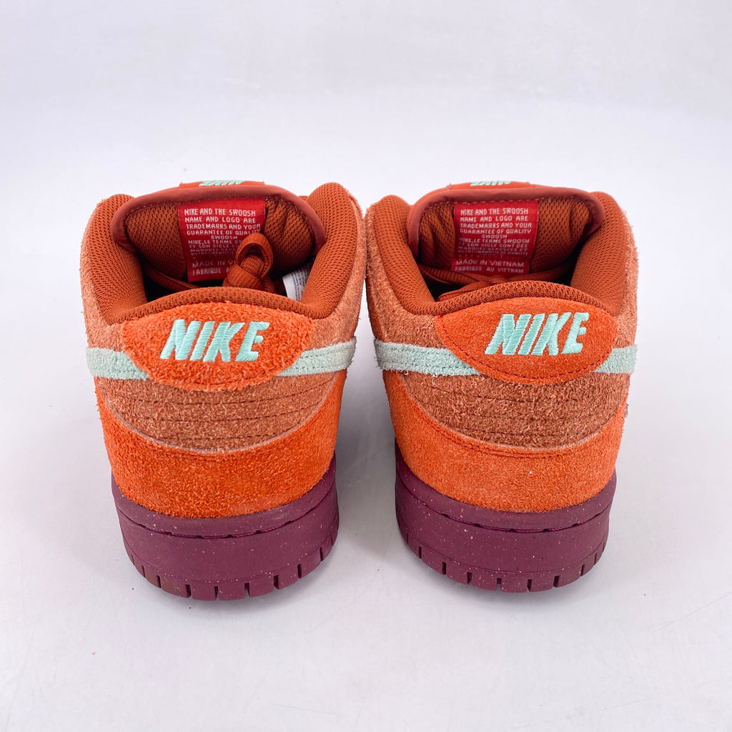 Nike SB Dunk Low "Mystic Red Rosewood" 2023 Used Size 11.5