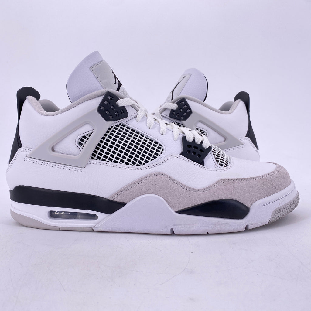 Air Jordan 4 Retro "Military Black" 2022 Used Size 13