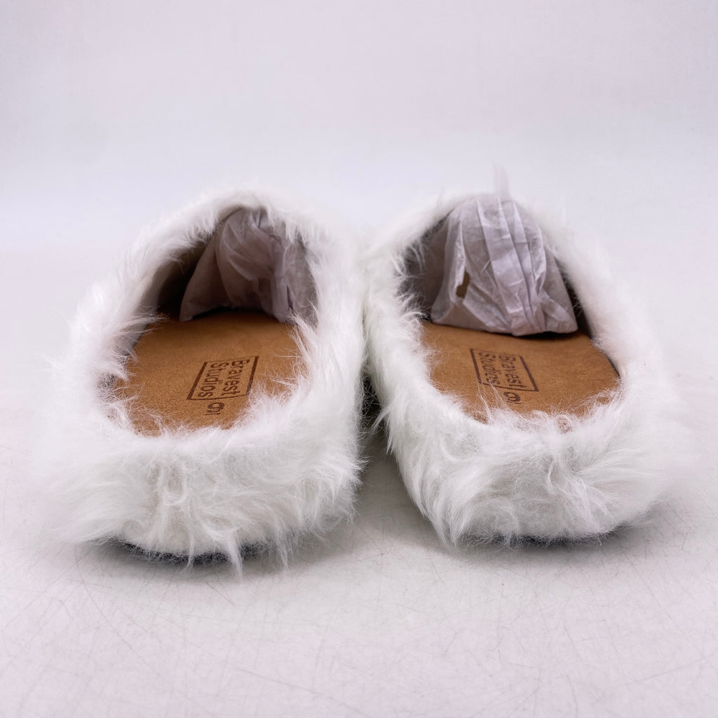 Bravest Studios Bear Claw Mule "White" 2024 New Size 9