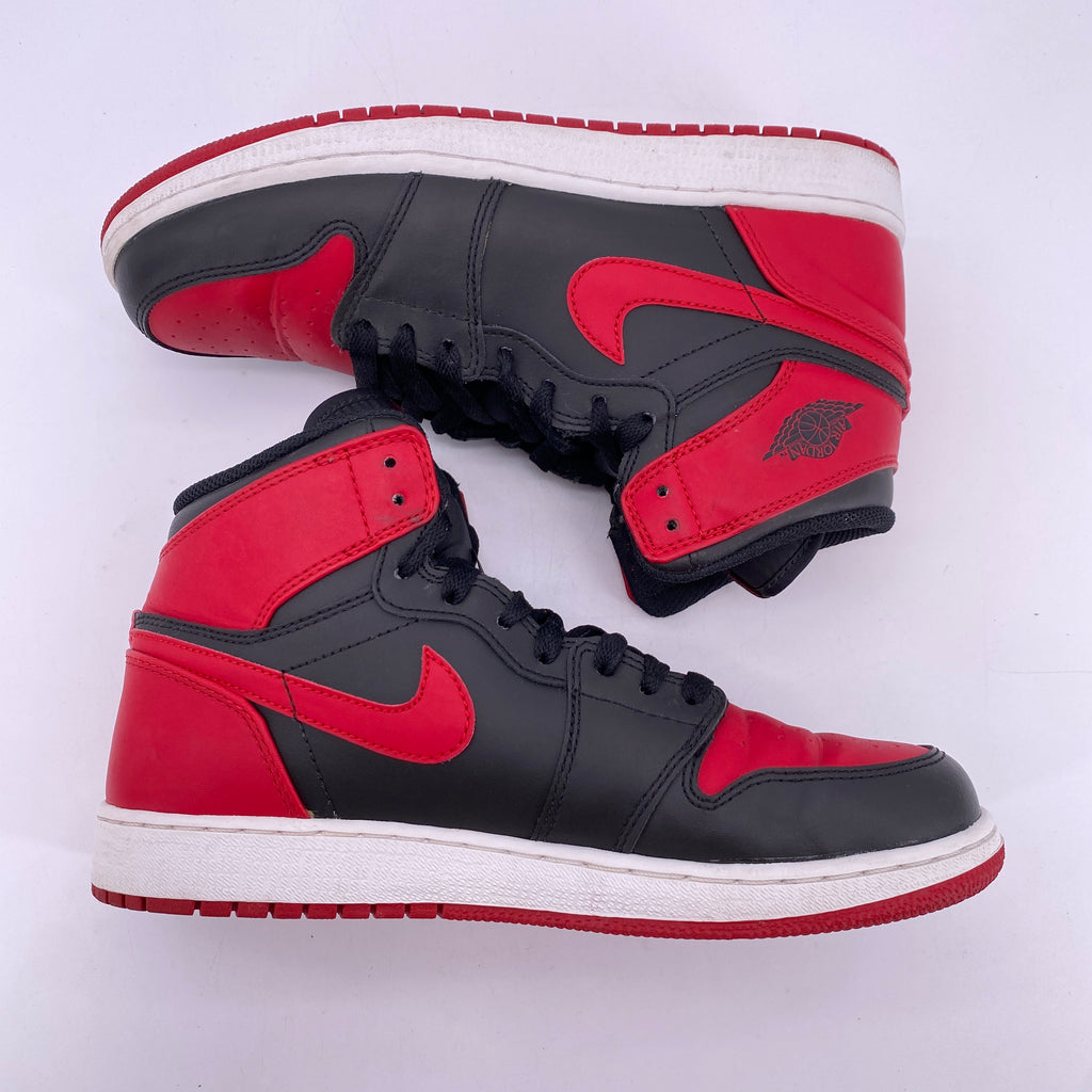 Air Jordan (GS) 1 Retro High "Bred" 2013 Used Size 7Y