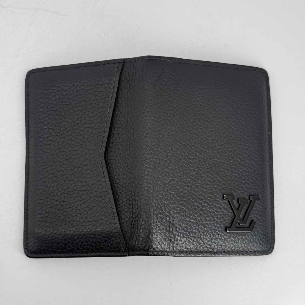 Louis Vuitton Card Holder Used Black Size OS