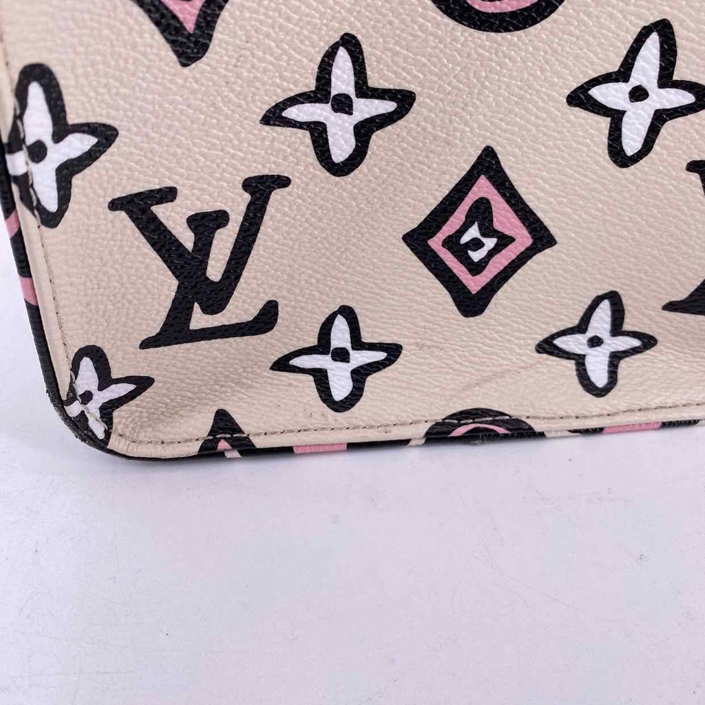 Louis Vuitton Handbag "ONTHEGO WILD AT HEART" Used Black Size GM