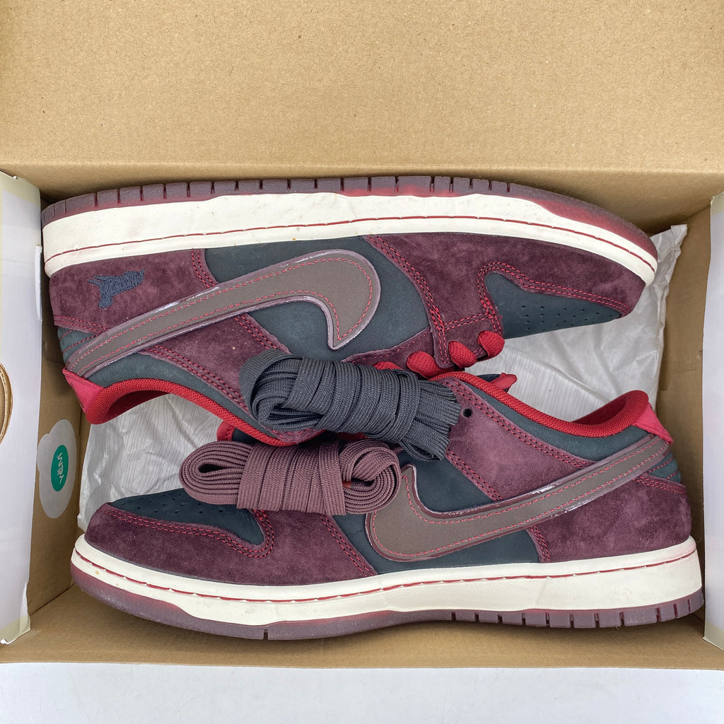 Nike SB Dunk Low Pro "Riot Skateshop" 2025 Used Size 9