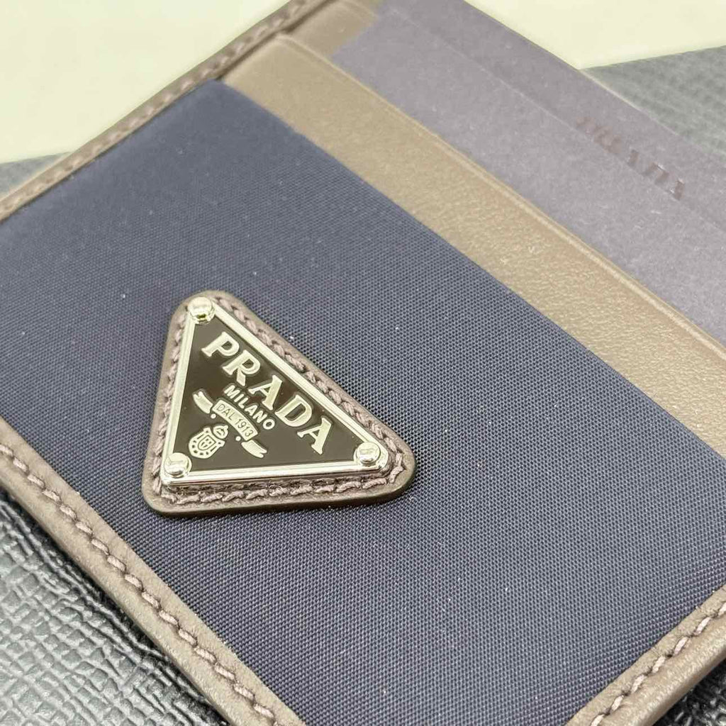 Prada Card Holder "SAFFIANO" Used Brown Size OS