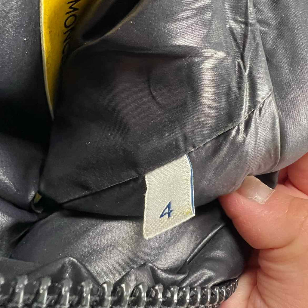 Moncler Vest "GILET SUMIDA" Black Used Size 4