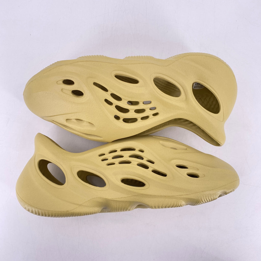 Yeezy Foam RNNR "Sulfur" 2022 New Size 11