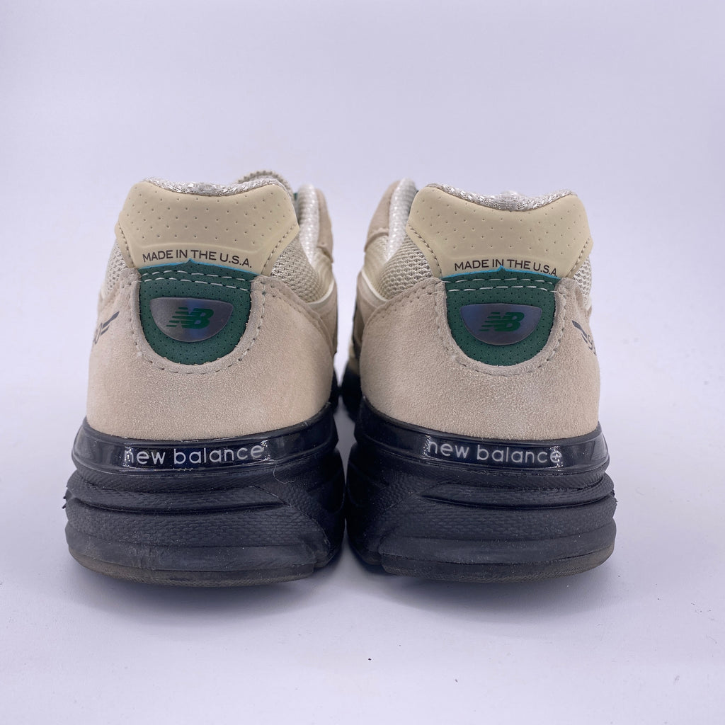 New Balance 990V4 "Teddy Santis Macadamia Nut" 2024 Used Size 9