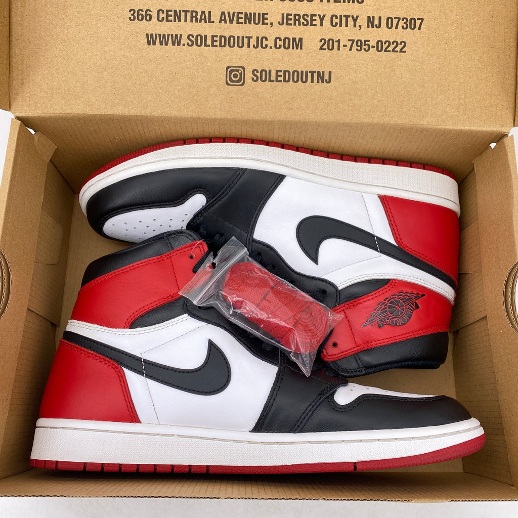 Air Jordan 1 Retro High OG "Black Toe" 2016 Used Size 10