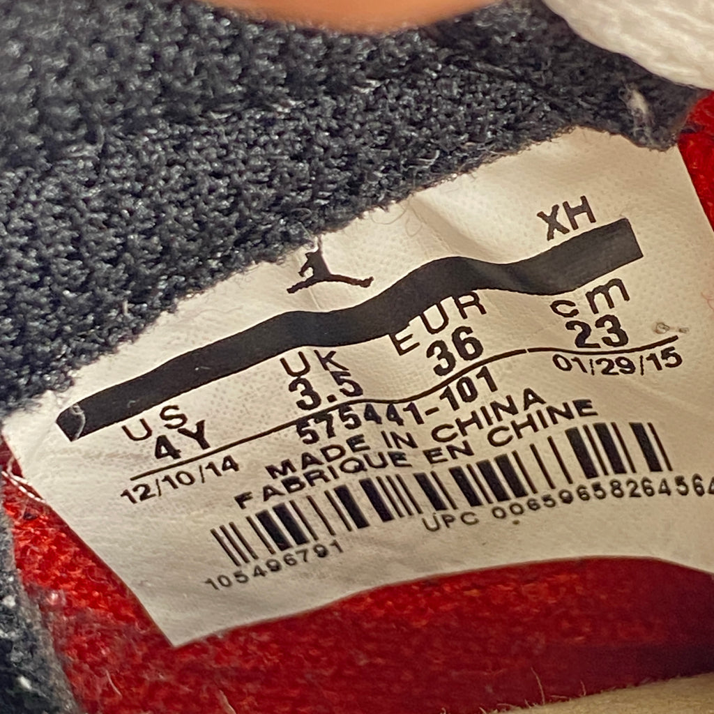 Air Jordan (GS) 1 Retro High "Chicago" 2015 Used Size 4Y