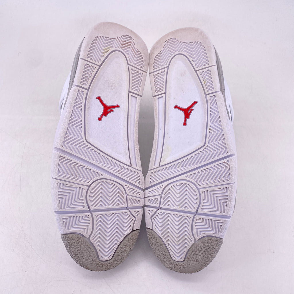 Air Jordan 4 Retro "White Oreo" 2021 Used Size 9