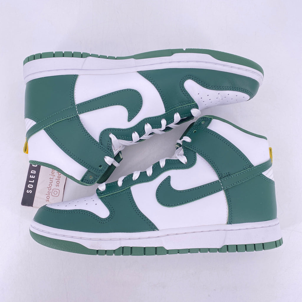 Nike Dunk High "Australia" 2022 Used Size 9