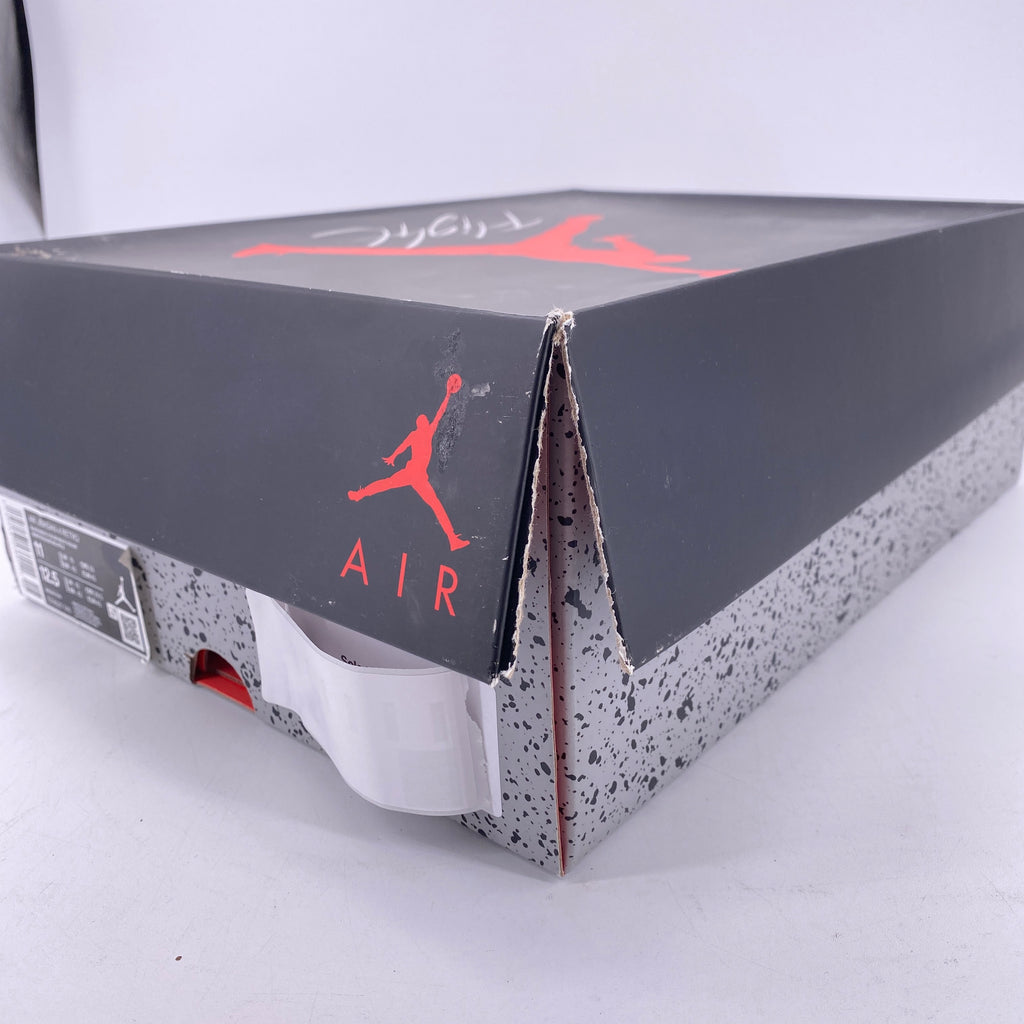 Air Jordan 4 Retro "Red Thunder" 2022 Used Size 11