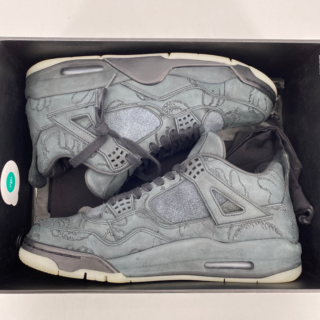 Air Jordan 4 Retro NRG "Kaws Black" 2017 Used Size 11.5