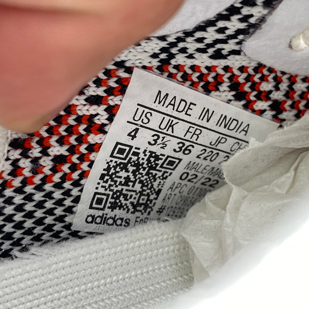 Yeezy 350 v2 "Zebra" 2022 Used Size 4