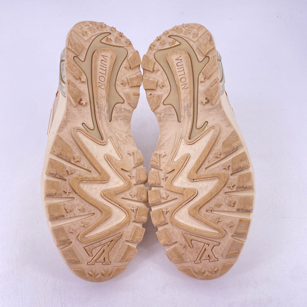 Louis Vuitton Tatic Runner "Tan"  Used Size 8LV