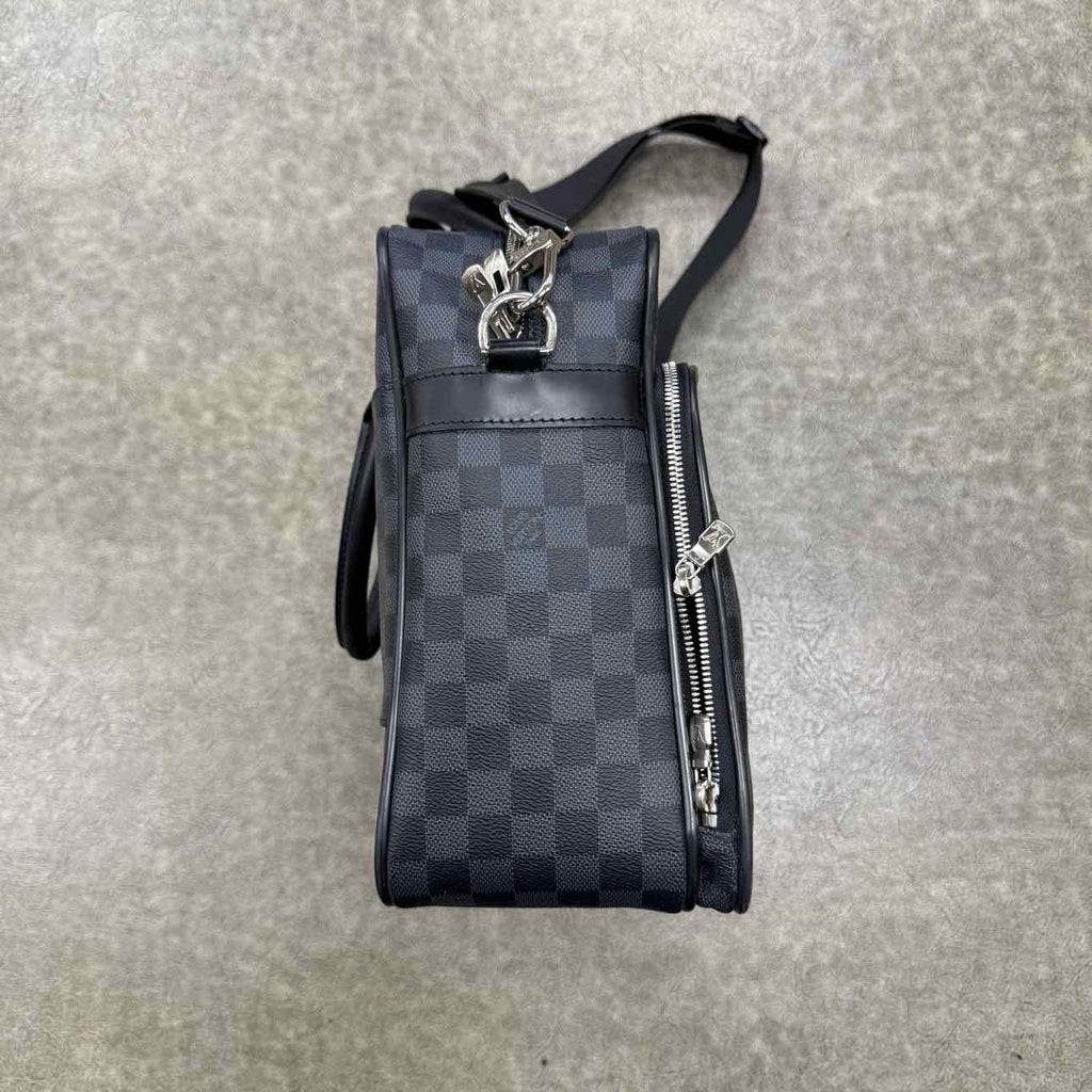 Louis Vuitton Messenger Bag "ICARE LAPTOP" Used Black