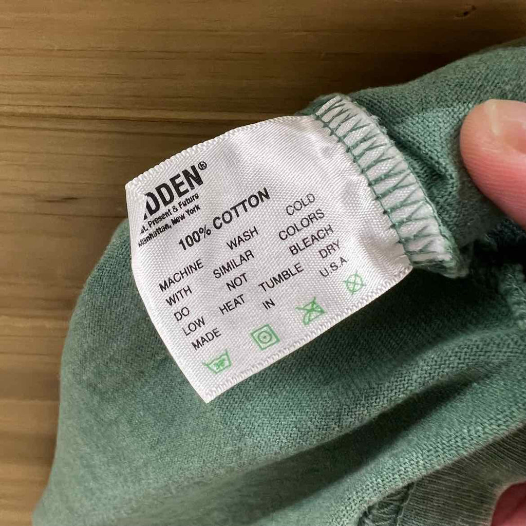 Hidden NY T-Shirt "PASSED PRESENT FUTURE" Green Used Size L