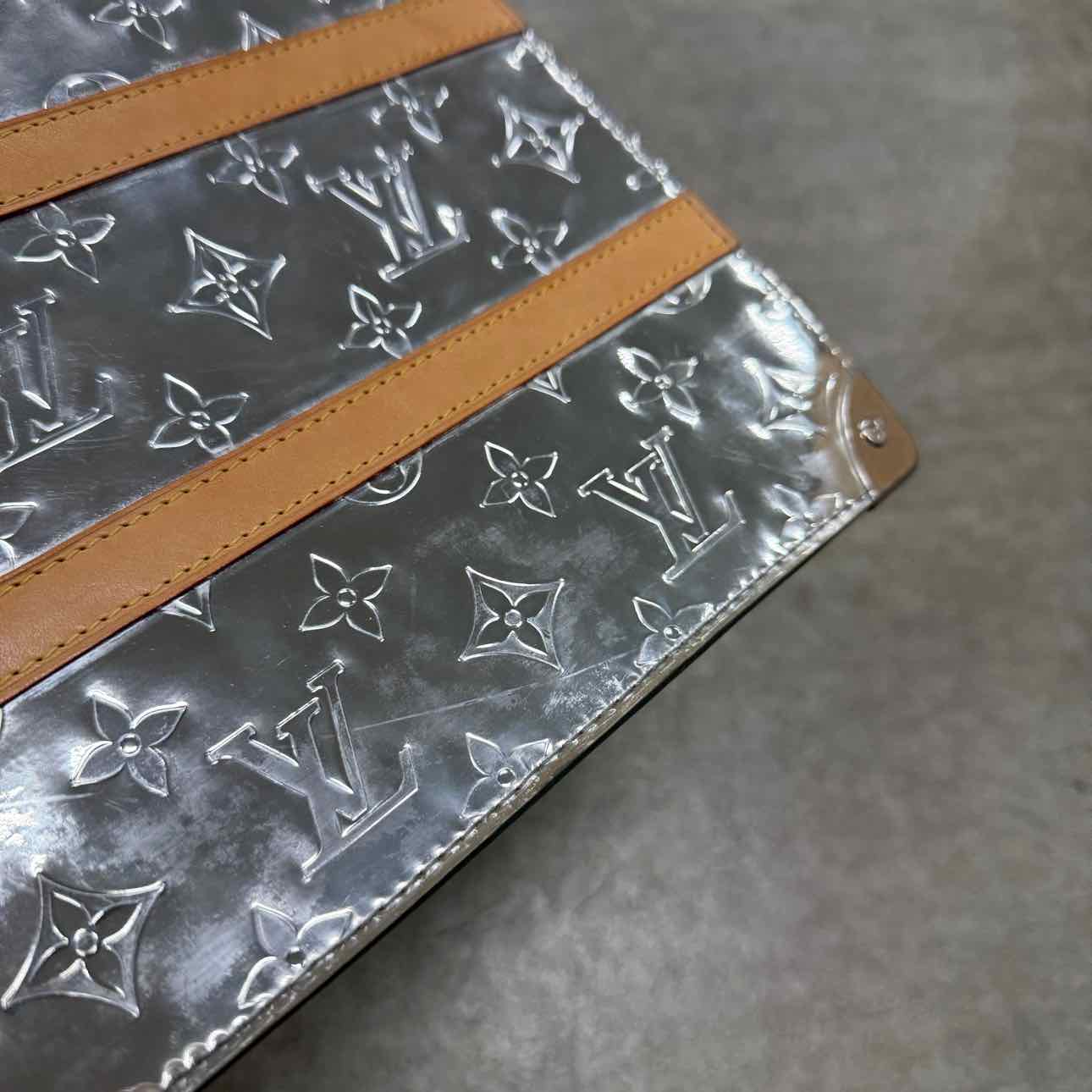 Louis Vuitton Pouch &quot;MIRROR TRUNK POCHETTE&quot; Used Silver Size OS