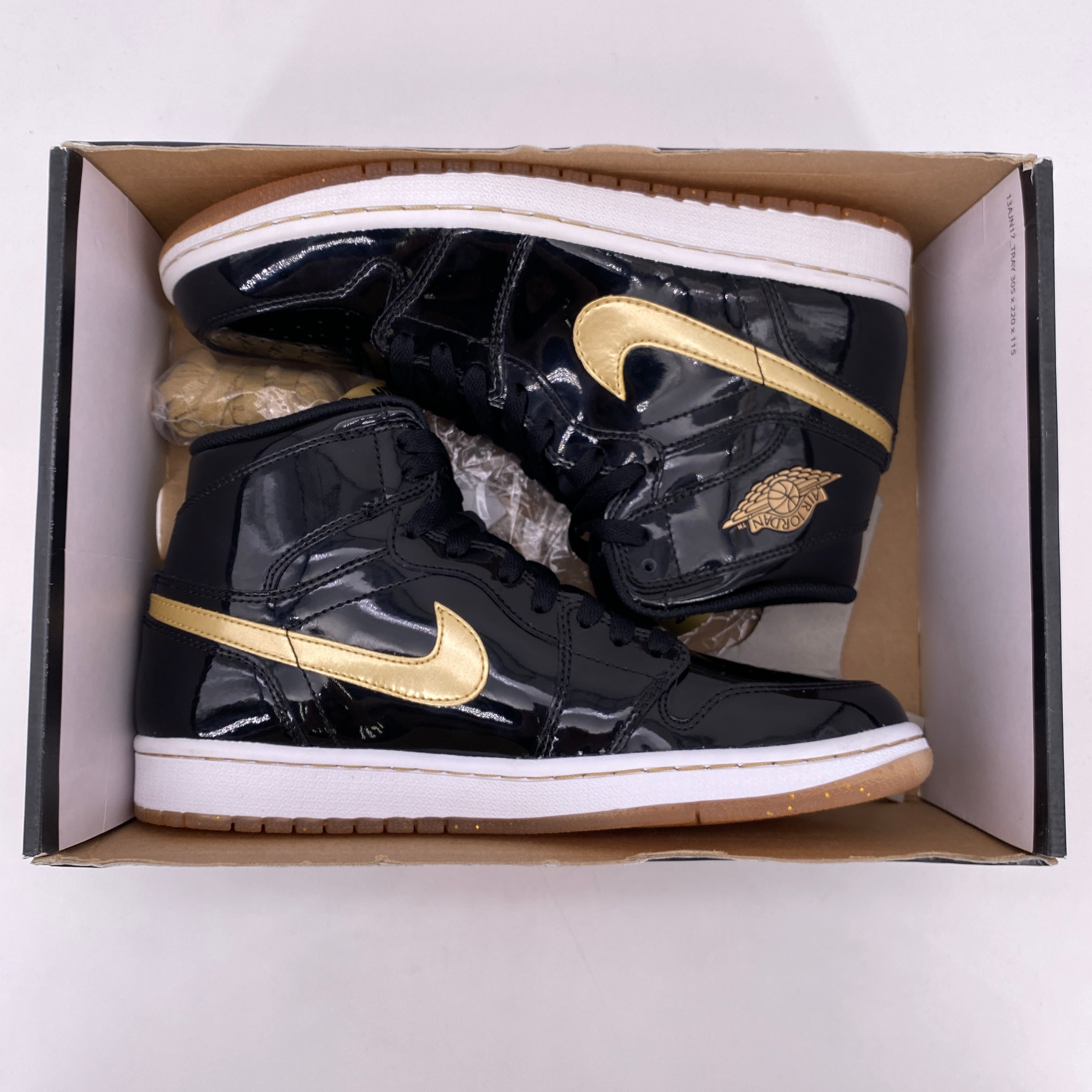 Jordan Air 1 Retro High OG metallic Gold Sneakers Black