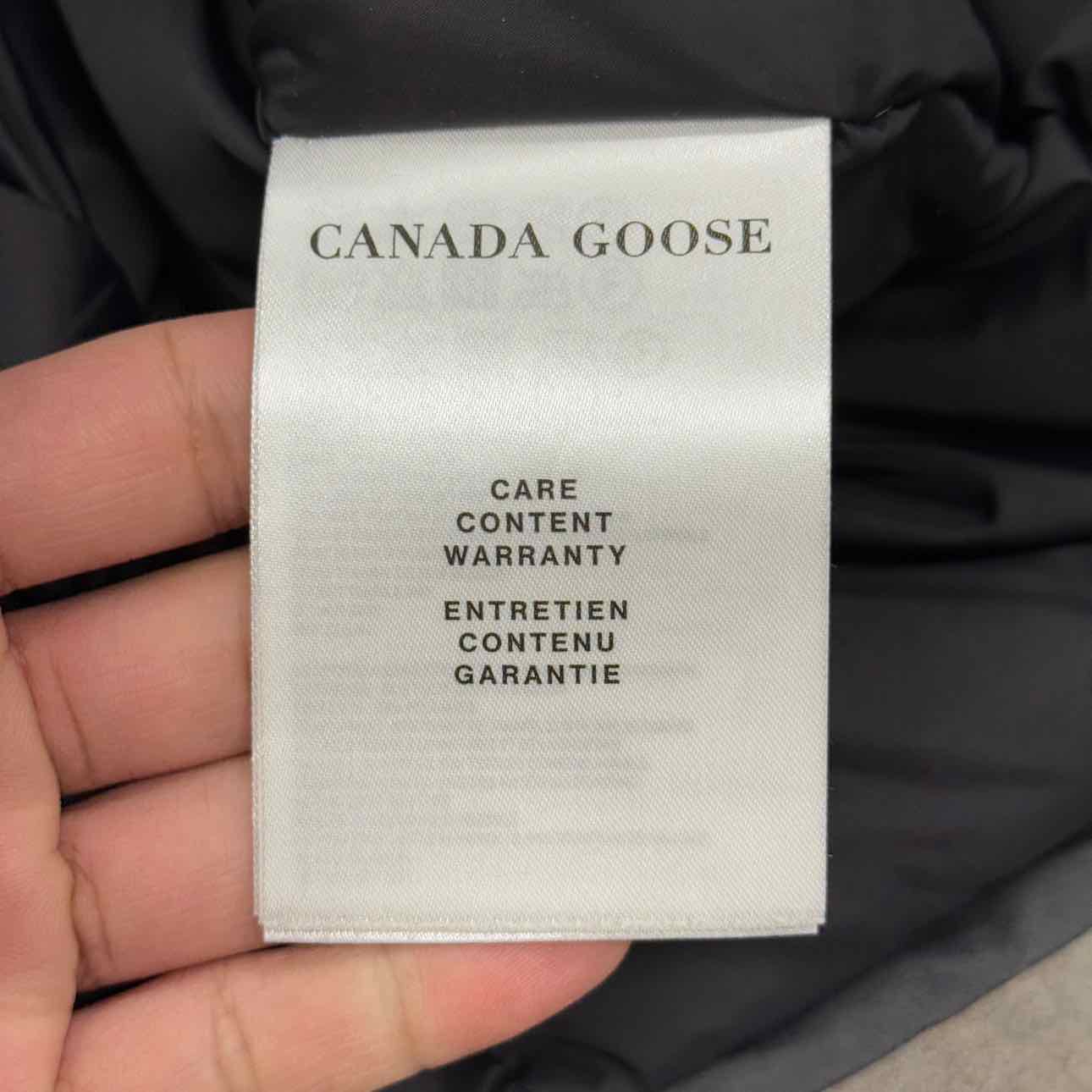 Canada Goose jacket tee "EXPEDITION" Grey Used Size S