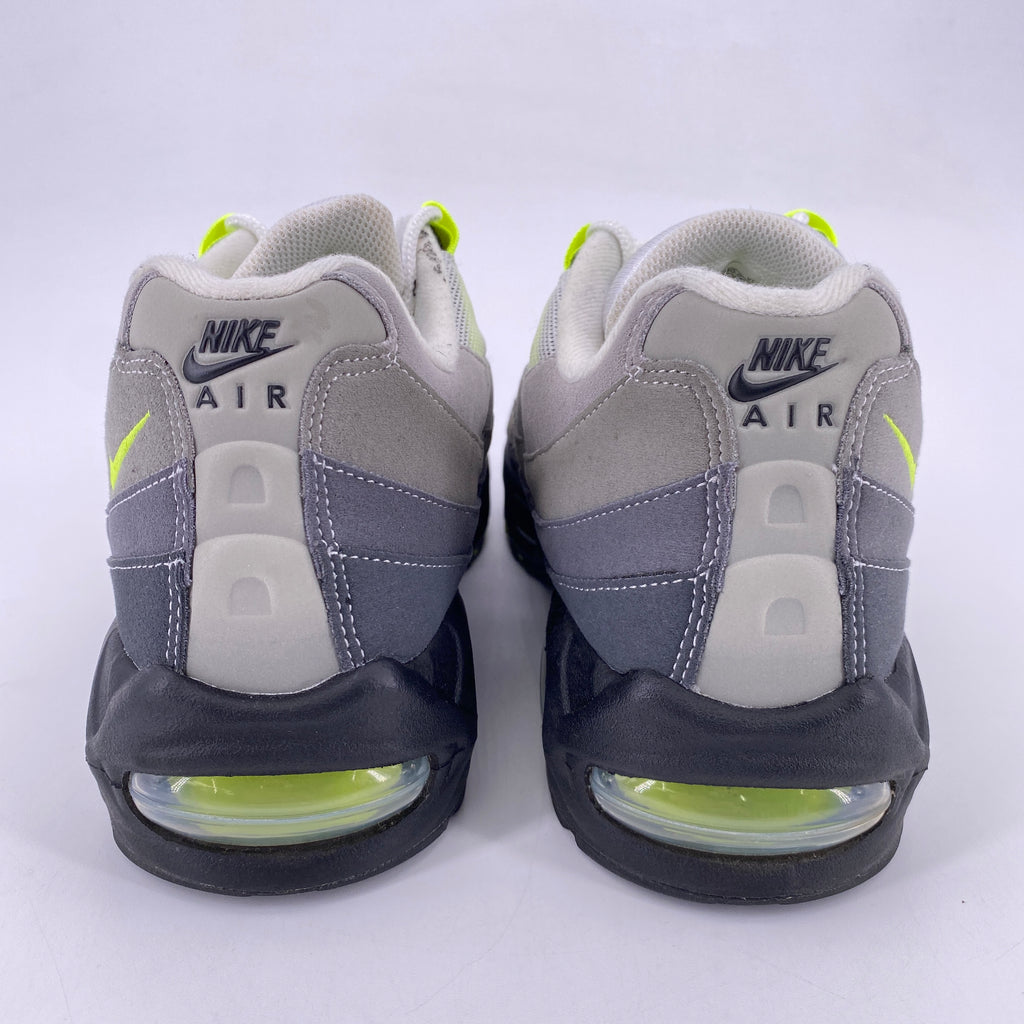 Nike Air Max 95 "Neon" 2025 Used Size 11.5