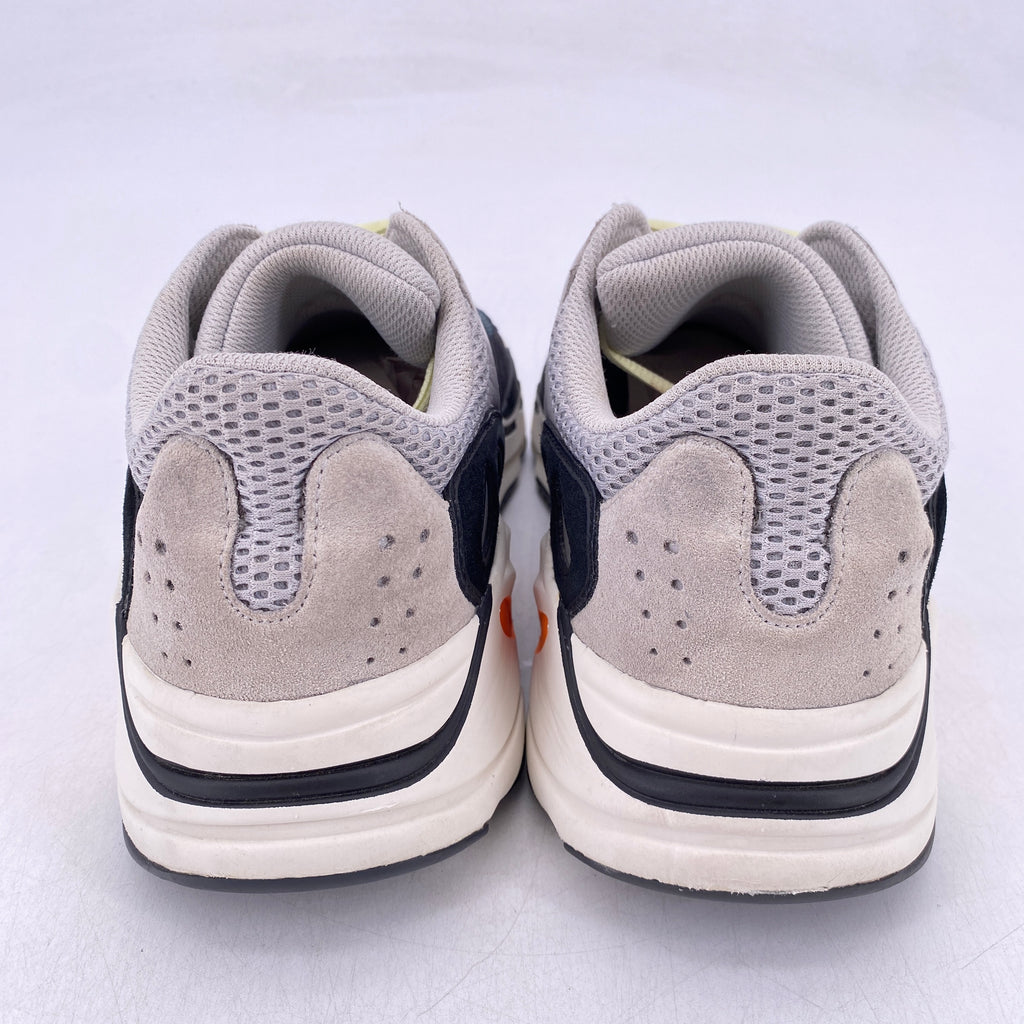 Yeezy 700 "Waverunner" 2017 Used Size 12