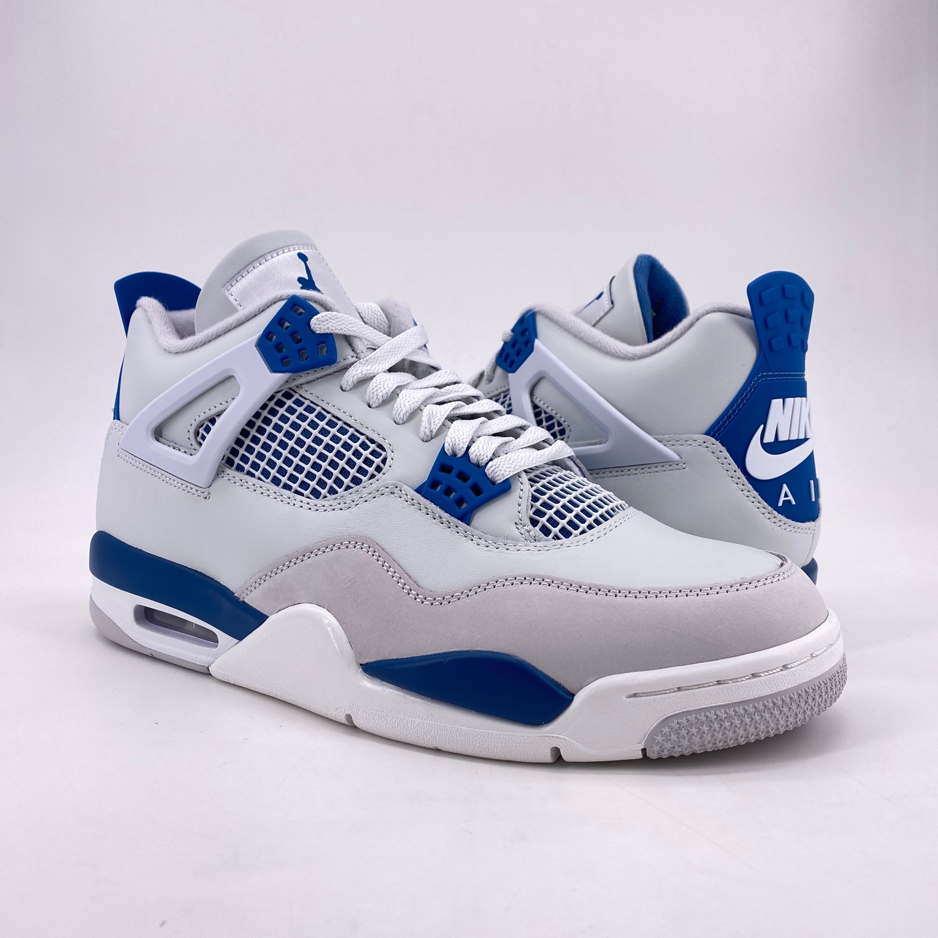 Outlets Jordan 4 Retro Size 11 Sneakers, shoes