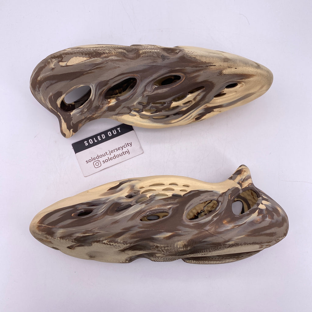 Yeezy Foam RNNR "Mx Cream Clay" 2021 Used Size 11